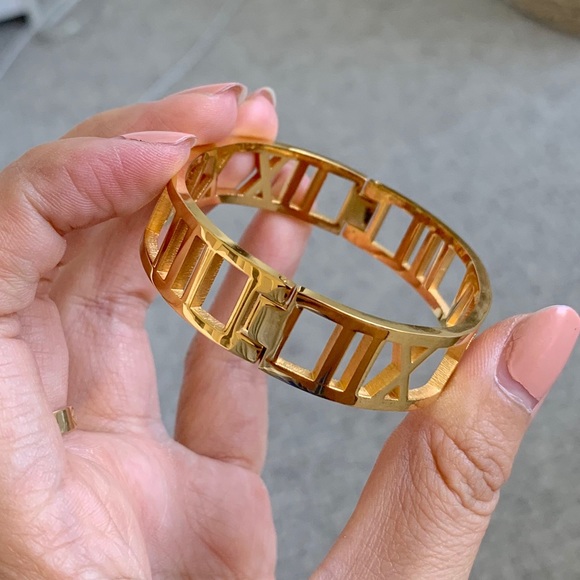 Jewelry Roman Numerals Gold Bracelet Poshmark